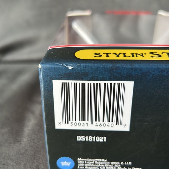 GPK x Stranger Things Topps Collectible Stylin’ Steve with Card - Picture 7 of 8